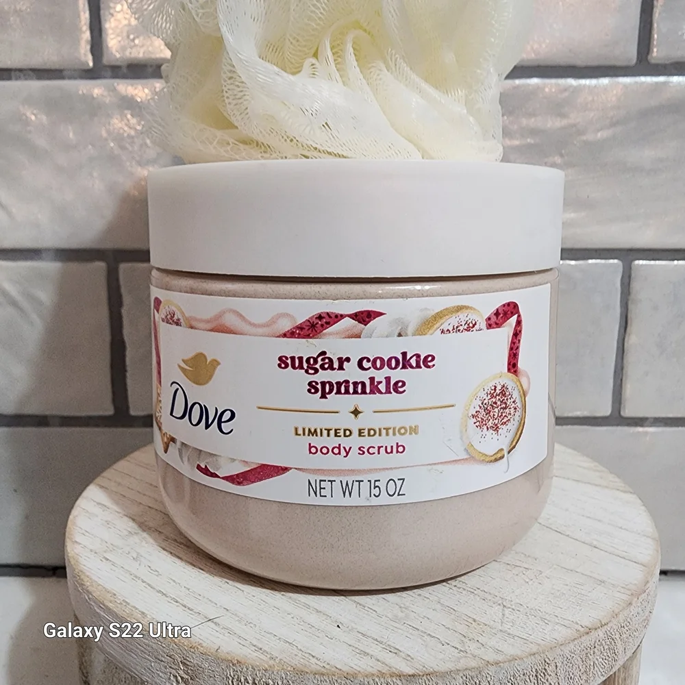 Dove Sugar Cookie Sprinkle Nourishing Body Care Set - Pink/White